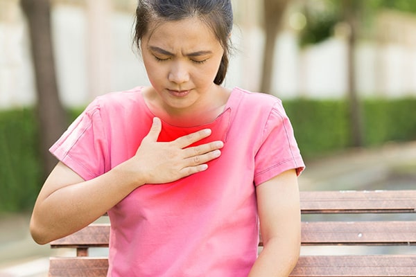 سوزش سر دل چگونه حس می شود؟